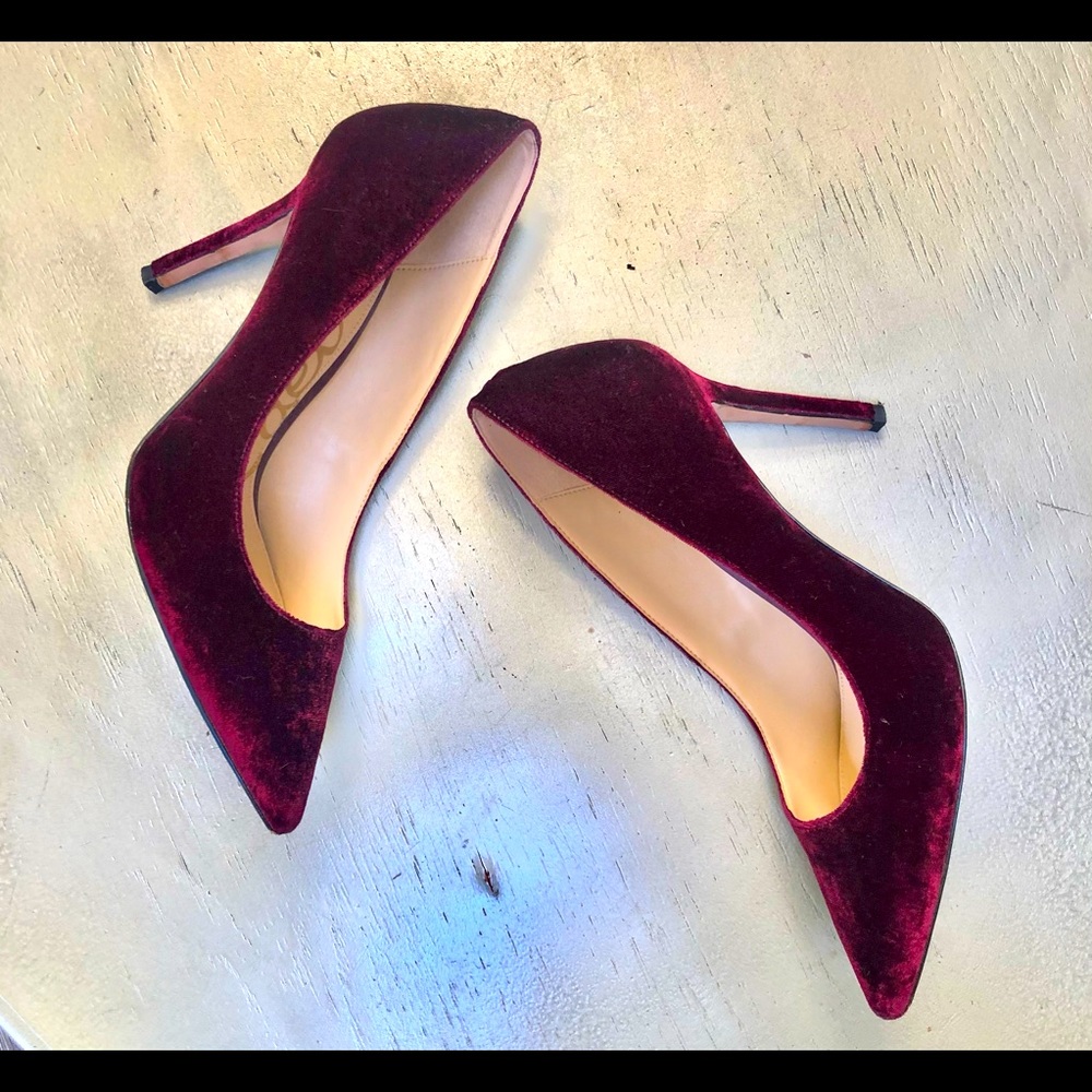 Sam Edelman Hazel Velvet Pointy Pump 8.5